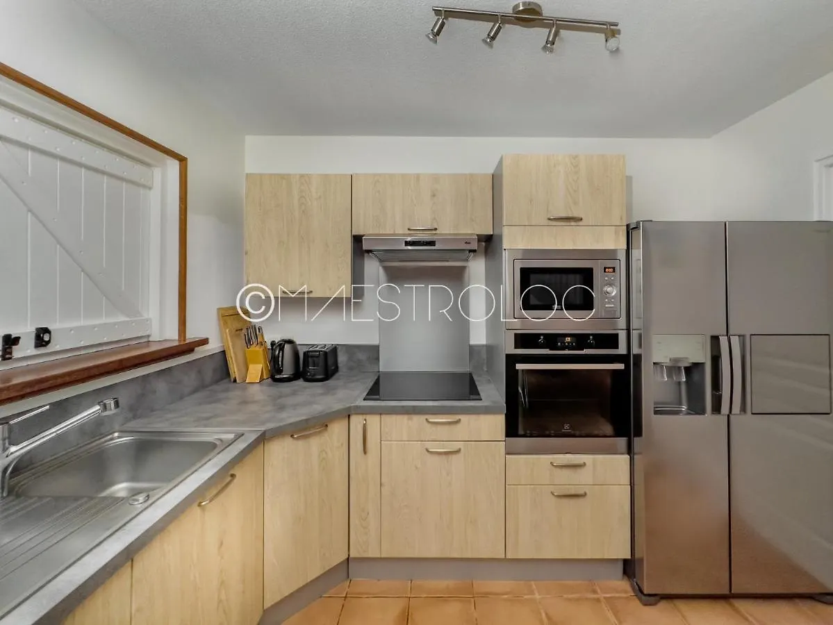 Promo ! La Villa Caraibes Avec Jacuzzi Et Proche De La Plage Du Bourg ! Sainte-Anne  0*, Sainte-Anne (Grande-Terre)