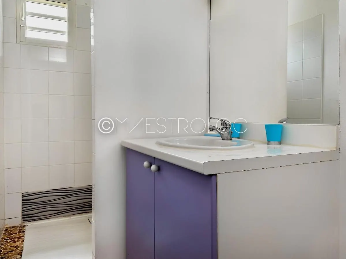 Promo ! La Villa Caraibes Avec Jacuzzi Et Proche De La Plage Du Bourg ! Sainte-Anne